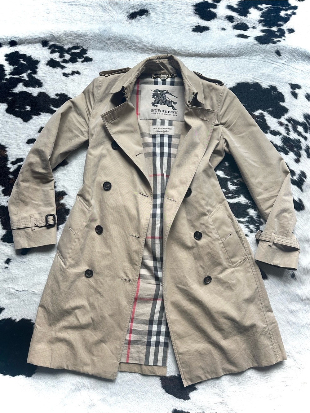 Burberry Signature Kensington Long Trench Coat in Honey Garbardine US 4